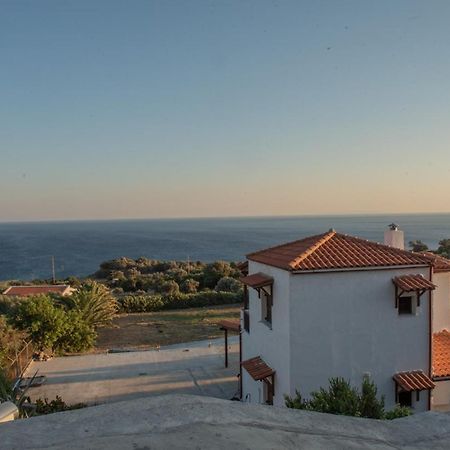 Ligres Beach - 2 Bedrooms Apartment Sea View Агия-Параскеви Экстерьер фото